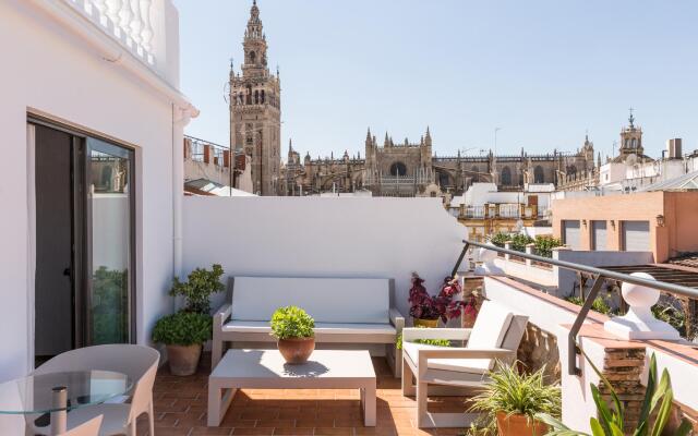 Puerta Catedral Holiday Suites