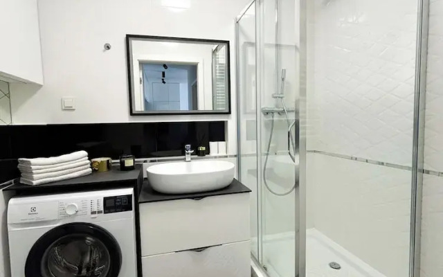 Lumina 3-room apart on Drewnowska