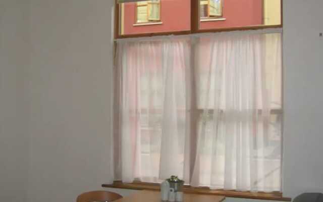 Well-located Dublin Apartment Beside Grand Canal