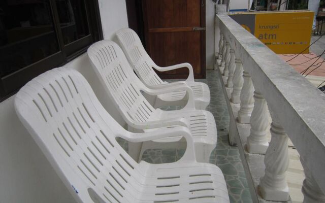 Lucky Homestay - Hostel