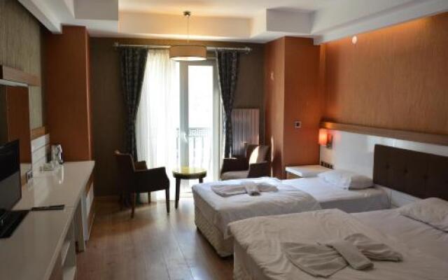 Mirava River Suites Hotel