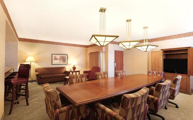 Embassy Suites Little Rock