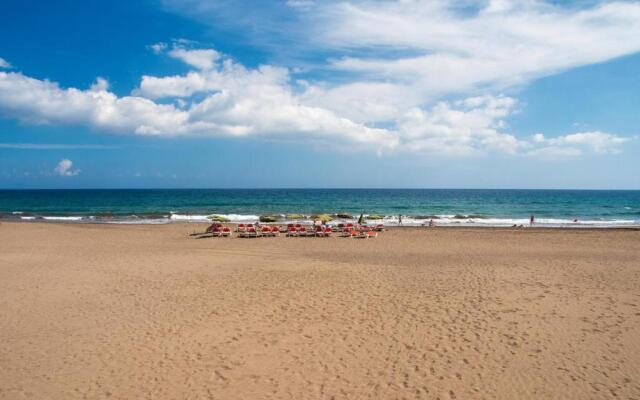 Beach View 12 by VillaGranCanaria