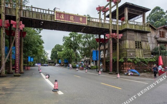 Pangjie Inn