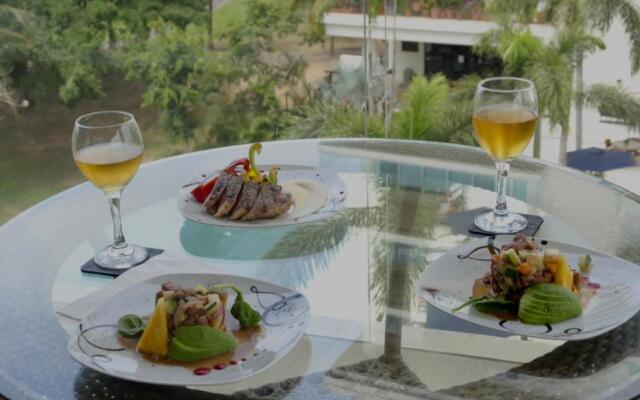 Deluxe Marina View Apartment