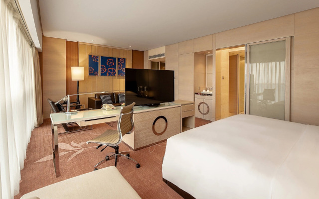 Renaissance Chengdu Hotel