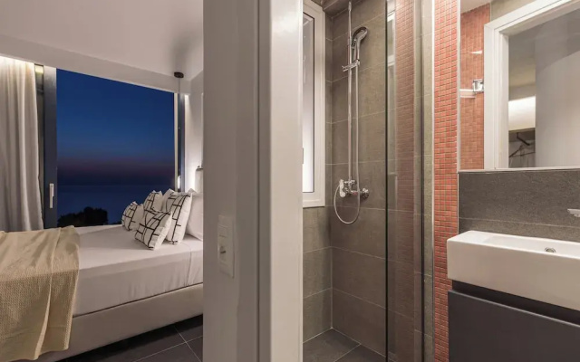 Terra Petra Villa - The Seafront Retreat