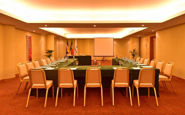 Pestana Promenade Ocean Resort Hotel