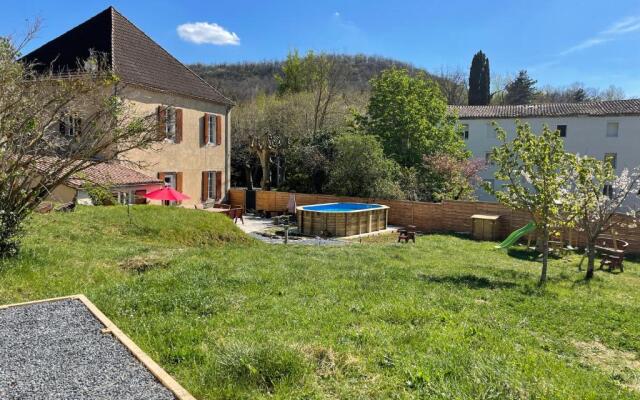 Newly renovated house with pool