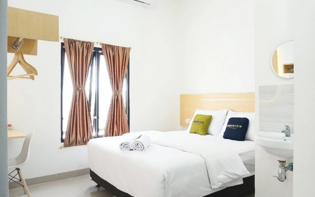 Urbanview Hotel Manggala Maguwoharjo – Guest Rooms – Sleman