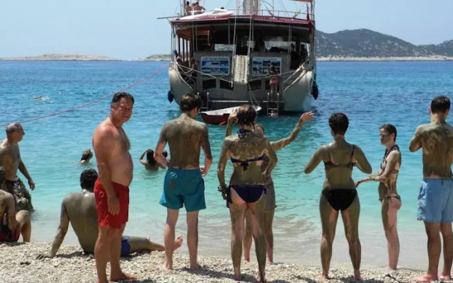 Yüzer Otel Seabella Kalkan