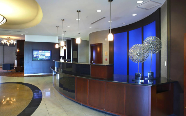 Courtyard by Marriott Hamilton