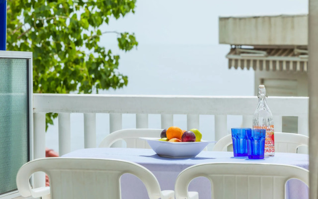 Loutra Village Holiday Apartments
