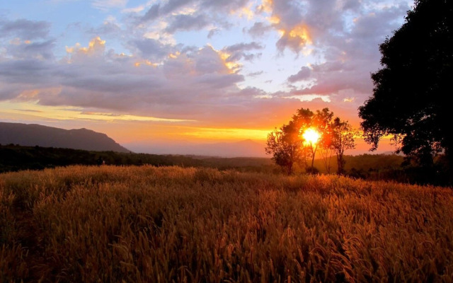 Sabaidee Valley