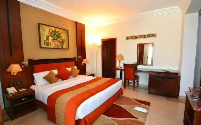 Aracan Eatabe Luxor Hotel