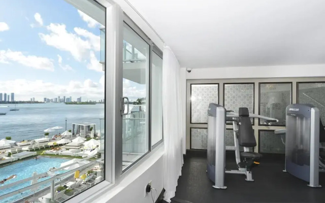 Miami World Rental - Mondrian 808