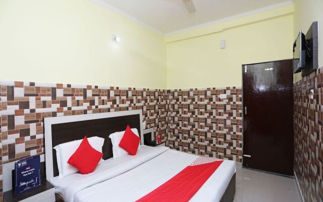 Oyo 27054 New Sundaram
