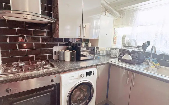 Cozy one bed Apartment Near Heathrow