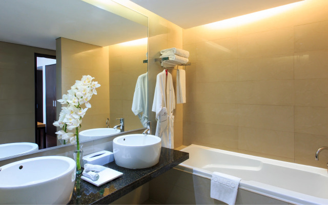 NH Collection Monterrey San Pedro