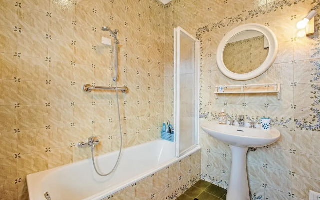 Mass Home in Arco With 2 Bedrooms and 1 Bathrooms