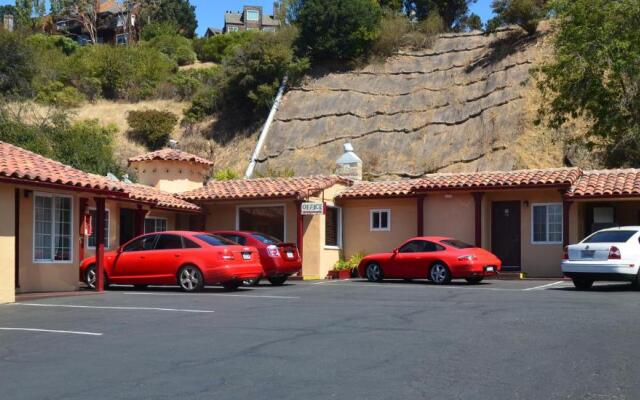 Tamalpais Motel