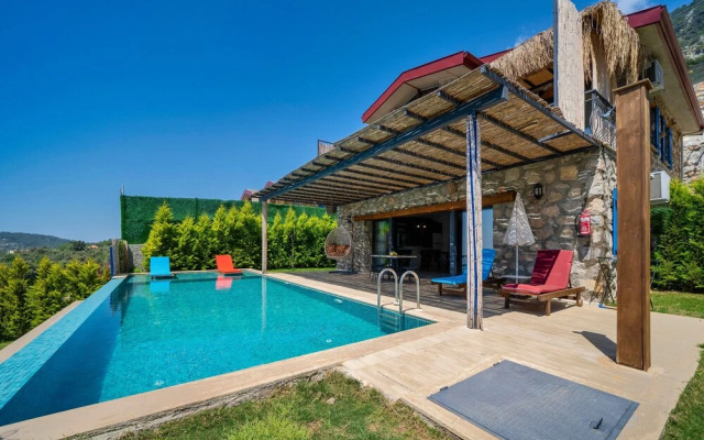 Honeymoon Villa With Private Pool