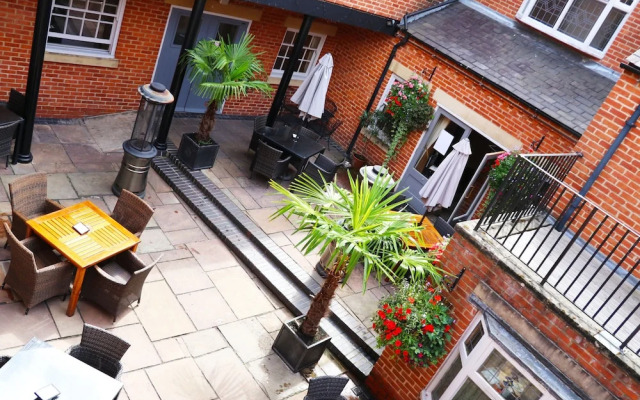 The Lion Pub with Rooms