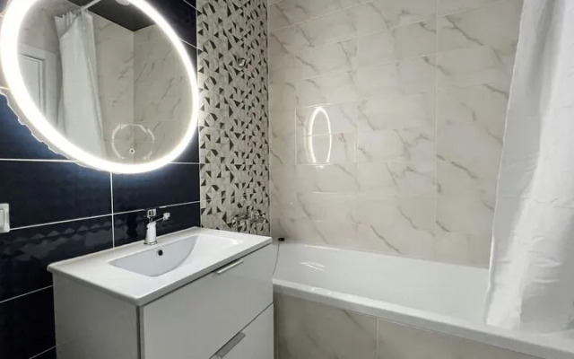 Magic Apartment on 31 Transportnaya Street