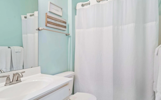 Hidden Paradise Coastal Views!