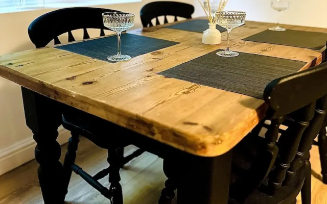 Close to Leeds Centre - The Snug Apartment