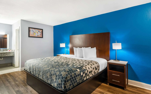 Econo Lodge Inn & Suites Virginia Beach - Norfolk
