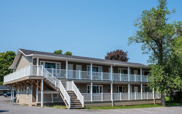 Capt.'s Inn & Suites