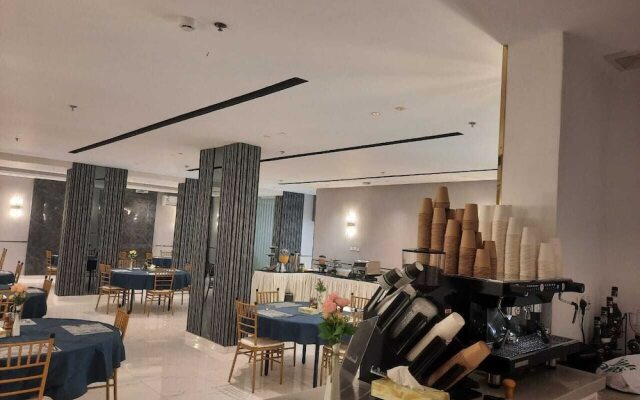 Sweet Land Hotel
