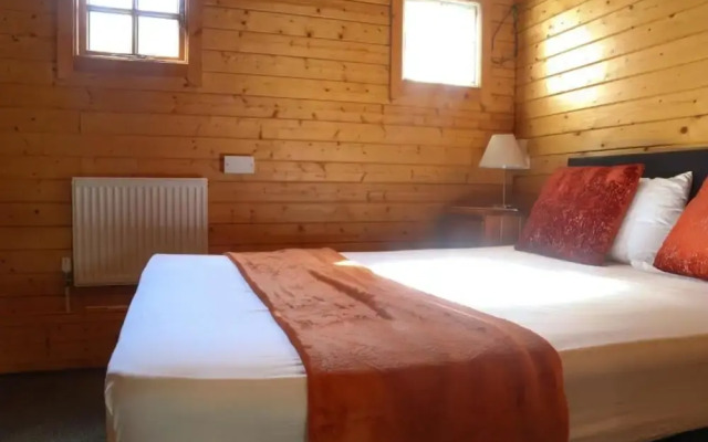 OYO Meadows Way Guest House