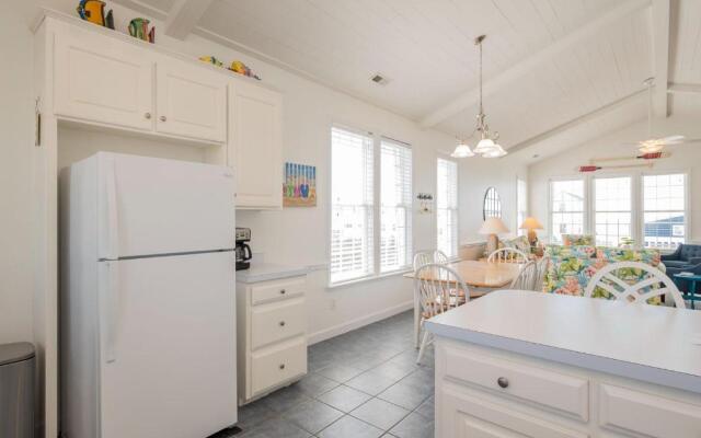 Sea Glass by Oak Island Accommodations