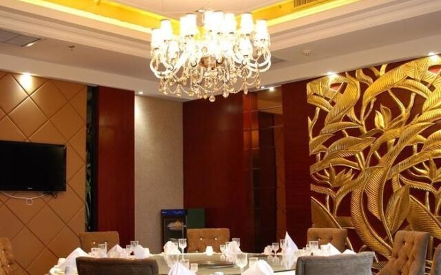 Rongcheng Celebrity Hotel High Speed Rail Station Shop