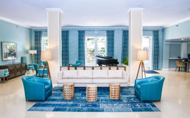 Dorchester Miami Beach Hotel & Suites