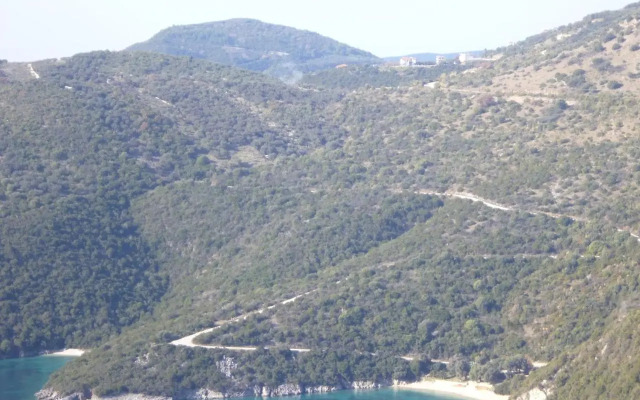 Babis Taverna & Rooms