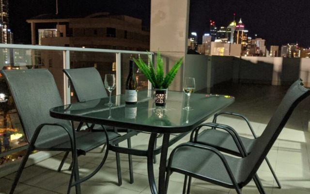 Stunning 2 Storey Apartment in Perth's CBD