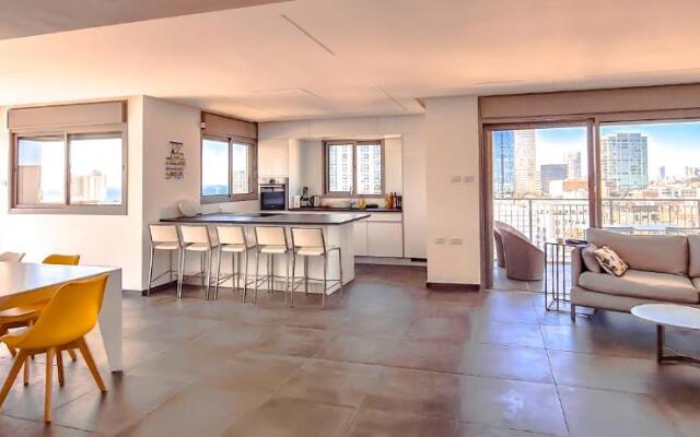 Unique 3 Bdr Penthouse Sea View Florentine #Tl48 Apartments