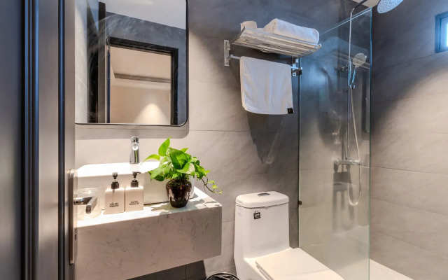 Park View Luxury Hotel