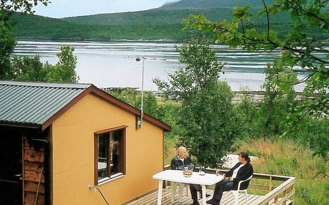 5 Person Holiday Home In Straumsbukta