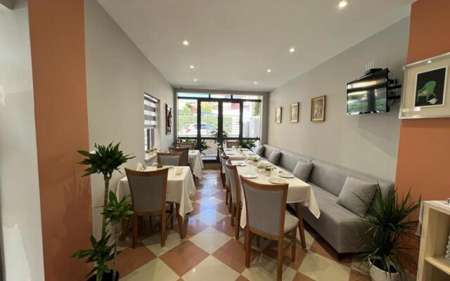 Mimani Hotel