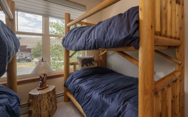 Telemark 4 Bedroom Townhouse by RedAwning