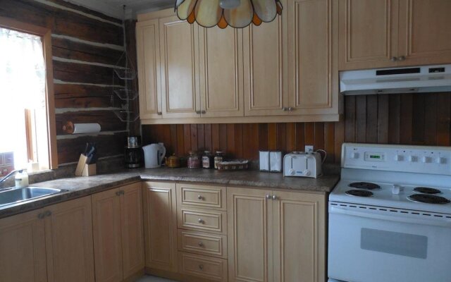 Chalets & appartements Au Chant De La Rivière