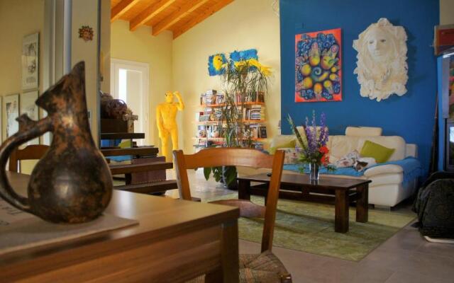 B&B Fiadora Artist House