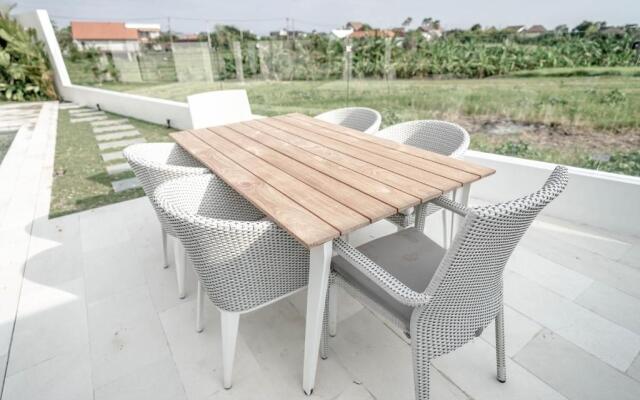 Kayu Kembar Deluxe Villa