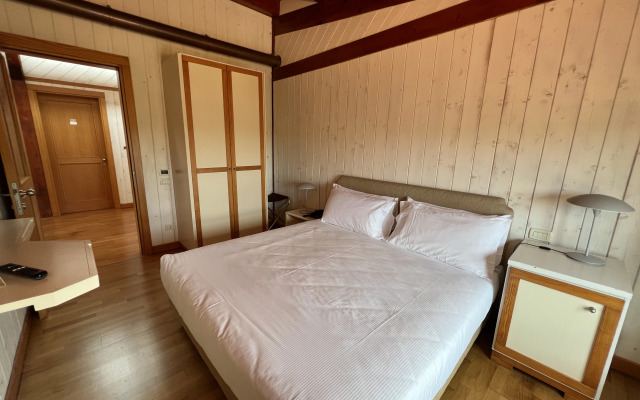 Victor Country Hotel