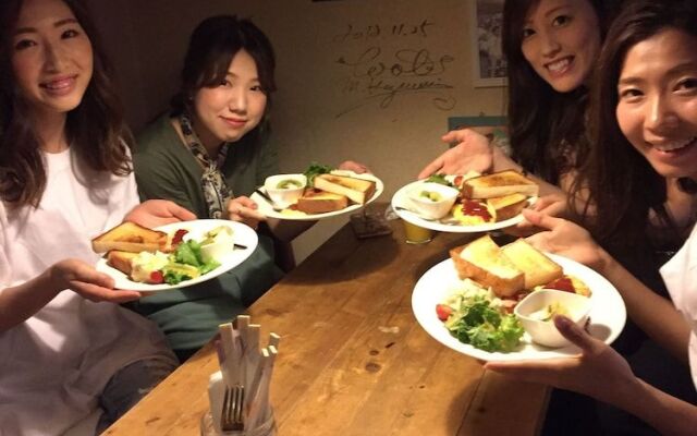 Heart Hostel and Diner