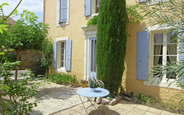 Lovely Holiday Home in Sainte-Valiere with Swimming Pool